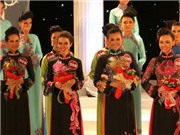 Bóng đá anh, ngoại hạng anh, lịch thi đấu euro 2012, Người đẹp Áo dài bị bãi miễn danh hiệu vì phẫu thuật thẩm mỹ